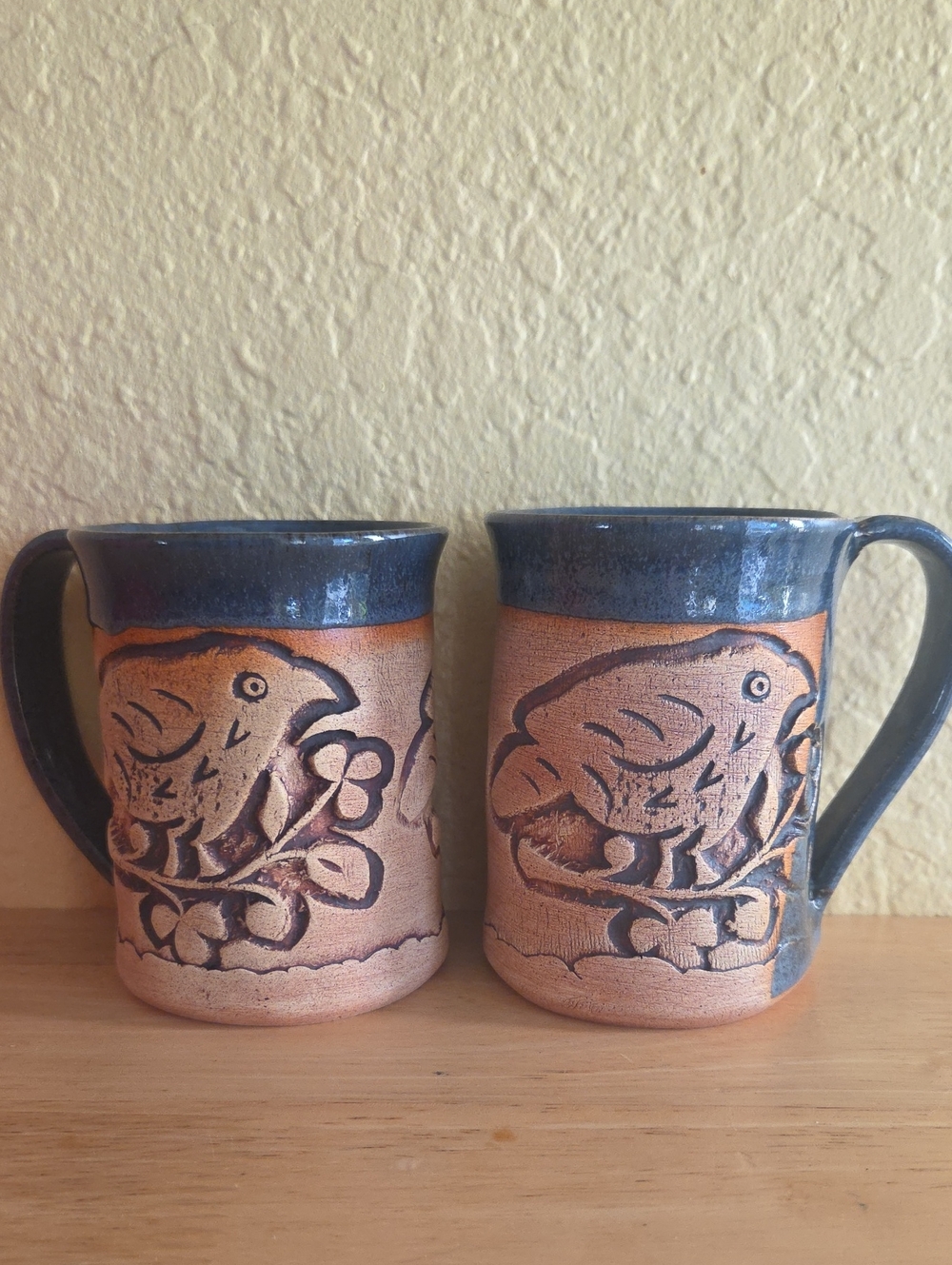 Raus Handcrafted Blue and Tan Ceramic Bird Mugs - Set of 2
